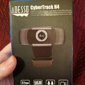 Addesso CyberTrack H4 1080p USB Webcam Built-In Microphone Video Conferencing